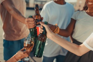 Tus Hijos en la Universidad y el Consumo de Alcohol